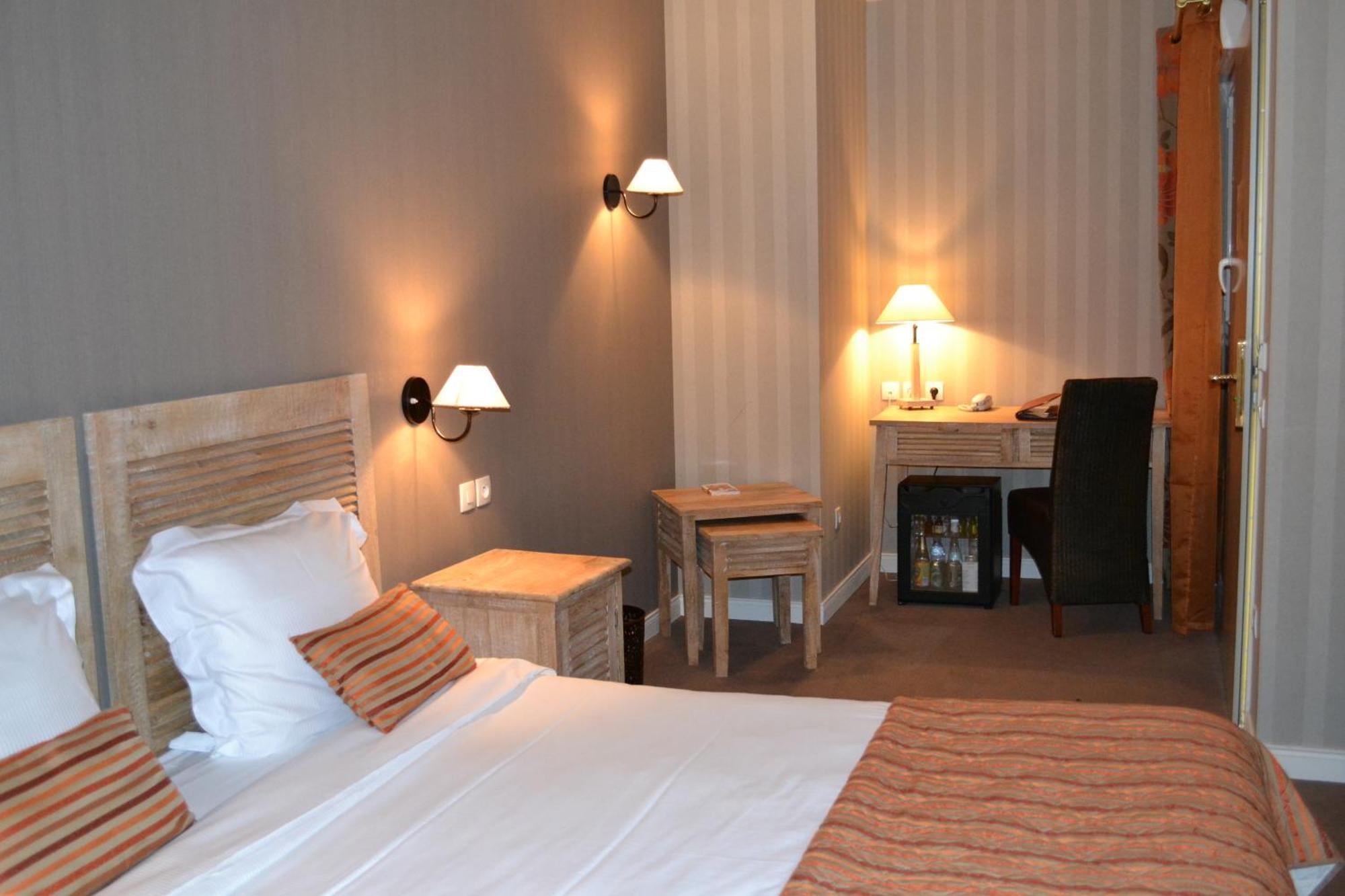 Almoria Hotel & Spa Довиль Экстерьер фото