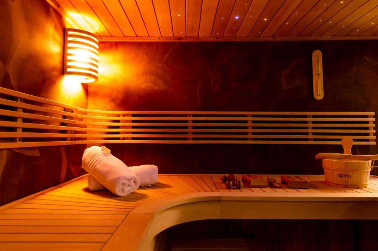 Almoria Hotel & Spa Довиль Экстерьер фото
